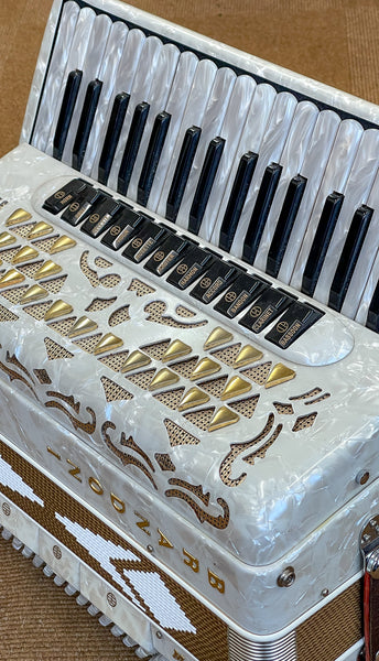 Brandoni Super Musette 37 key 120 bass piano accordion - Used