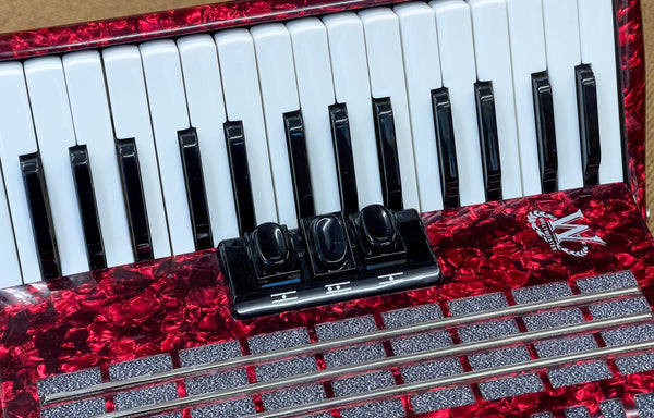 Weltmeister Rubin 60 bass piano accordion - second hand