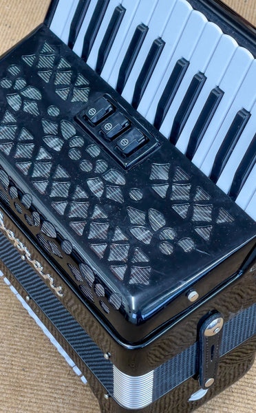 E Soprani 48 bass piano accordion- second hand