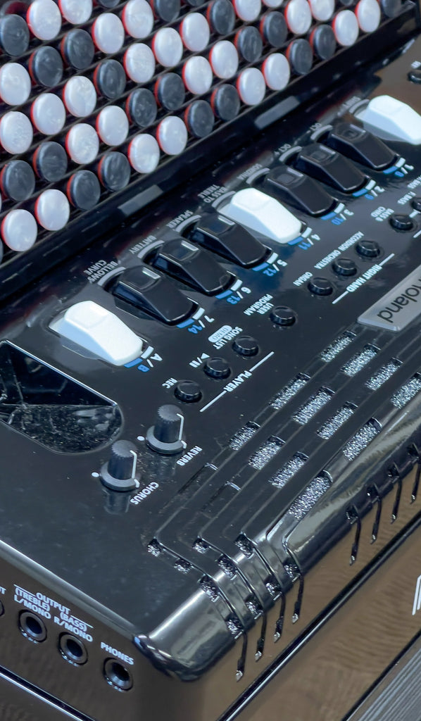Roland FR-4xb Digital Chromatic Button Accordion - Second Hand – The ...