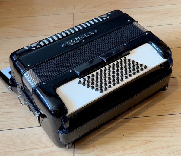 Sonola 72 bass 3 voice piano accordion - Second Hand