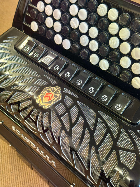 Scandalli Air Junior C - C System 4 voice 96 bass. Second Hand