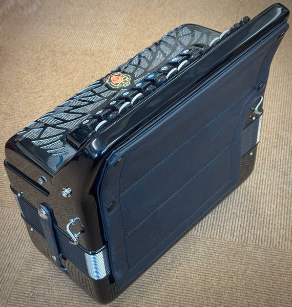 Scandalli Air Junior C - C System 4 voice 96 bass. Second Hand