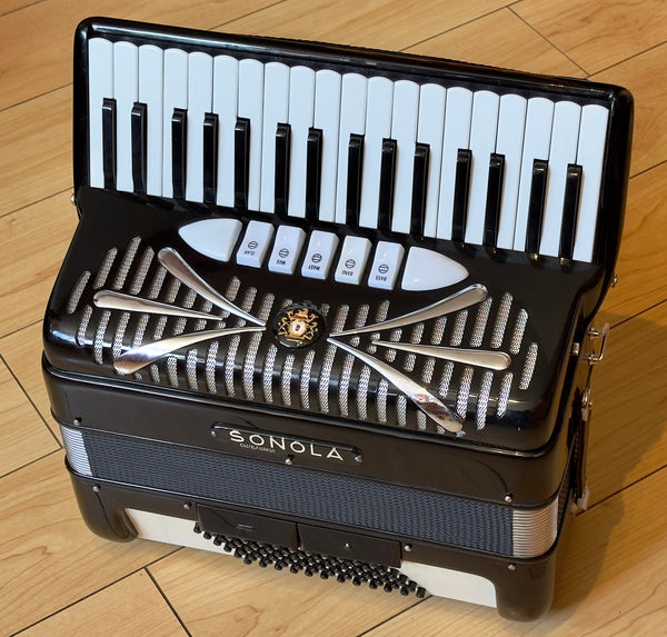 Sonola 72 bass 3 voice piano accordion - Second Hand