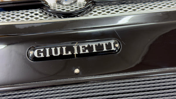 Giulietti Classic 47 4 voice musette 120 bass piano accordion