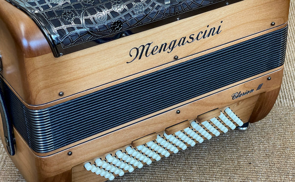 Mengascini Clarion III 34 key 96 bass piano accordion second hand