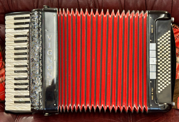 Vignoni Ravel IV 96 bass 4 voice musette - second hand