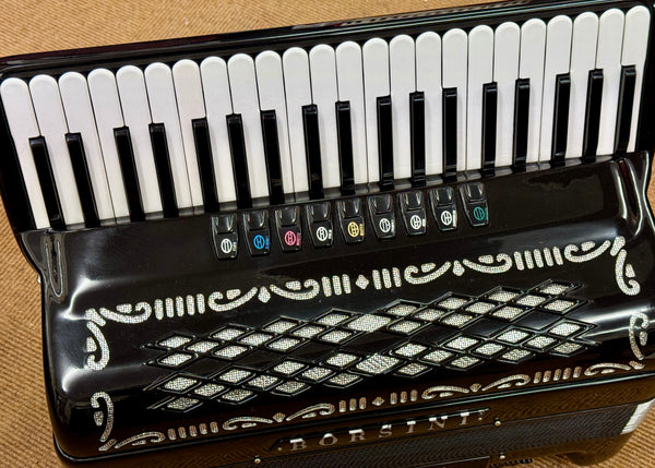 Borsini 41 key 4 voice musette, 120 bass piano accordion - Second Hand