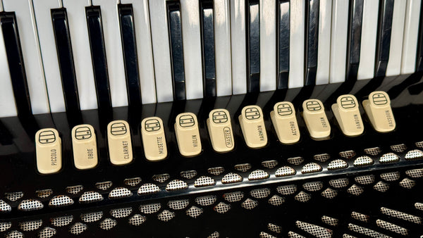 Zero Sette 120 bass 4 voice double octave Piano Accordion - Second Hand - The Reed Lounge