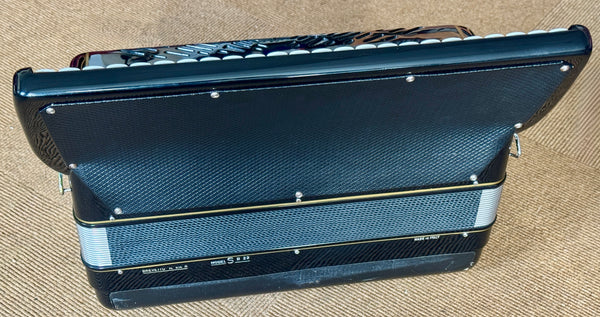 Zero Sette 120 bass 4 voice double octave Piano Accordion - Second Hand - The Reed Lounge