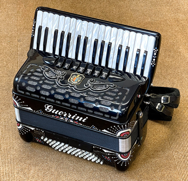 Guerrini Ramona IV Musette 72 bass piano accordion