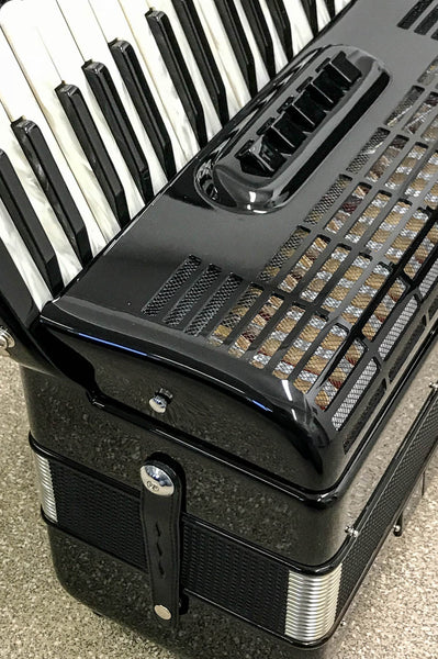 Pigini P36MG Special Edition 3 voice 96 bass piano accordion - TheReedLounge.com