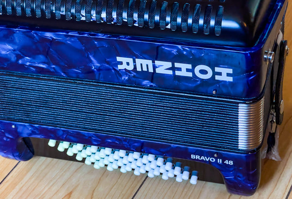Hohner Bravo II 48 bass piano accordion in blue, second hand